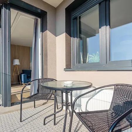 Lux 17 F Perlowa Przystan- *